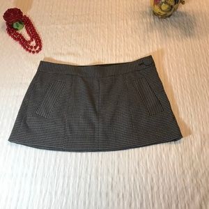GUESS Gray & Black MINI Skirt Size 29